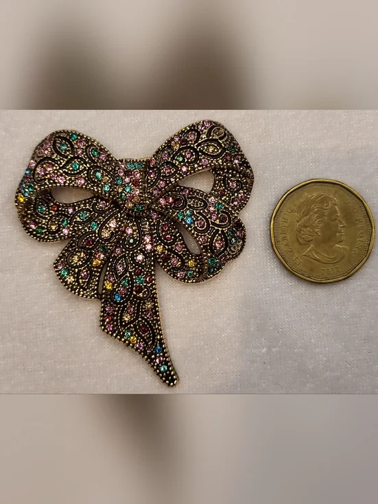 New Rhinestone Bow Brooch / Pin - Picture 3 of 3
